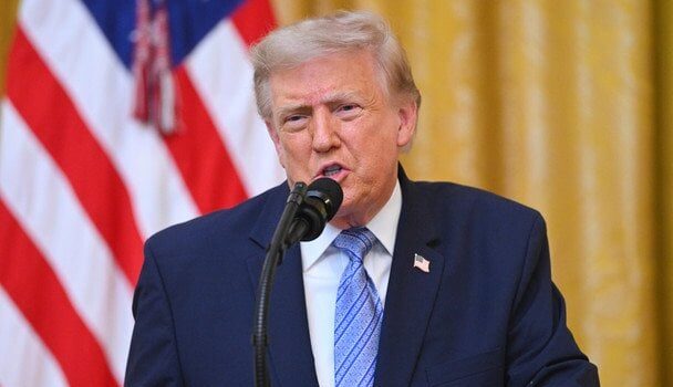 Трамп накинувся на Fox News через Іран: зажадав «вправити мізки» журналісту Трамп-накинувся-на fox-news-через-Іран:-зажадав-«вправити-мізки»-журналісту