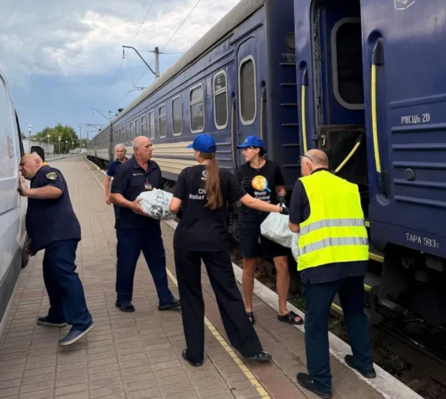 Укрзалізниця повідомила про зменшення затримок потягів в Україні Укрзалізниця-повідомила-про-скорочення-затримок-потягів
