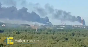Сили оборони України атакували Ярославський НПЗ дронами FP-1 Військові-за-допомогою-дронів-fp-1-уразили-Ярославський-НПЗ-–-fire-point