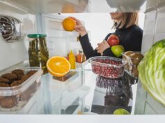 7 продуктів, які не варто зберігати на дверцятах холодильника 7-продуктів,-які-не-варто-зберігати-на-дверцятах-холодильника