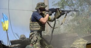 В Україні вшановують пам’ять загиблих захисників у День пам’яті захисників України «Нас-розстрілювали,-як-мішені»:-бійці-батальйону-«Херсон»-про-вихід-з-Іловайська