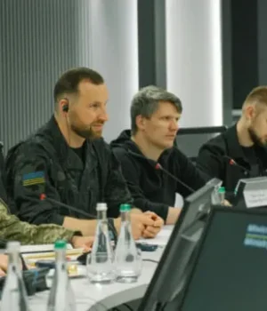 Україна і Латвія обговорили військові потреби та постачання зброї