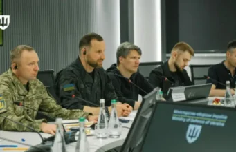 Україна і Латвія обговорили військові потреби та постачання зброї Україна і Латвія обговорили військові потреби та постачання зброї