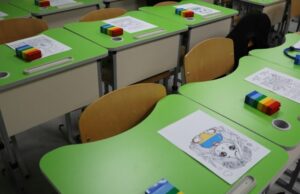 Початок навчального року в Україні: нові реалії для шкіл прифронтових регіонів «І-«шахеди»-летять,-і-КАБи-летять,-а-до-школи-ж-треба-ходити»:-що-чекає-на.