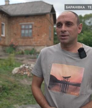 Переселенець-купив-занедбаний-будинок-за-$5-тисяч-у-розстрочку:-як-він-його-відновив Переселенець-купив-занедбаний-будинок-за-$5-тисяч-у-розстрочку:-як-він-його-відновив