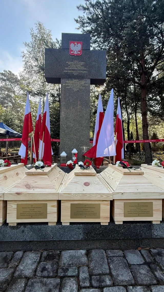 На Волині перепоховали 55 польських жертв Волинської трагедії На Волині перепоховали 55 польських жертв Волинської трагедії
