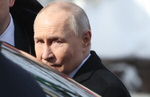Путін порівняв війну з природою під час розмови з учителем Харчовий ланцюг: “зоолог” Путін пов’язав війну в Україні з косатками та ведмедями