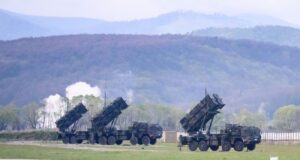 НАТО та ЄС ведуть переговори з Іспанією та Грецією щодо передачі ракет Patriot Україні НАТО та ЄС тиснуть на дві країни, щоб вони передали Україні ракети для Patriot, –...