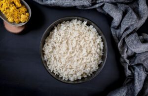 Чи безпечно їсти рис, який простояв на кухні цілу ніч: експерти дали чітку відповідь Чи-безпечно-їсти-рис,-який-простояв-на-кухні-цілу-ніч:-експерти-дали-чітку-відповідь