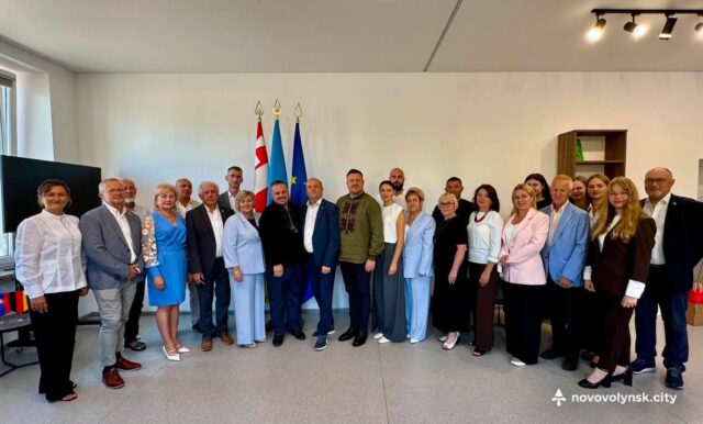 Делегації з-за кордону відвідали День міста Нововолинськ У-76-ту-річницю-Нововолинськ-приймав-делегації-з-міст-партнеріва