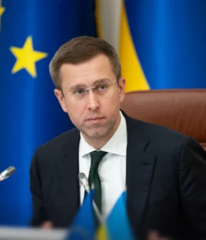 Кабмін-запроваджує-жорсткий-режим-економії-бюджетних-коштів,-вже-знайдено-70-млрд-гривень Кабмін-запроваджує-жорсткий-режим-економії-бюджетних-коштів,-вже-знайдено-70-млрд-гривень