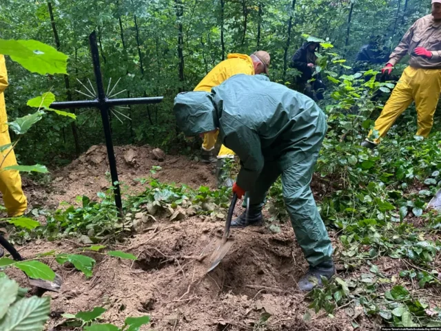 Польща дозволила Україні пошукові роботи на Холмщині, де вбили понад 330 українців Польща дозволила Україні пошукові роботи на Холмщині, де вбили понад 330 українців