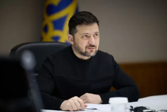 Зеленський анонсував посилення відповідальності для організаторів шахрайських кол-центрів Зеленський анонсував посилення відповідальності для організаторів шахрайських кол-центрів