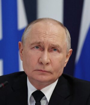 2026__gettyimages_2287084416_fbc13d49ca6c02061a9240b846e1ab8c_1300x820.jpg Путін пригрозив “відповіддю” на слова Зеленського про закрите небо Росії