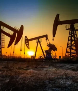 Нафта-продовжує-дорожчати-після-нових-ударів-США-та-Ірану Нафта-продовжує-дорожчати-після-нових-ударів-США-та-Ірану