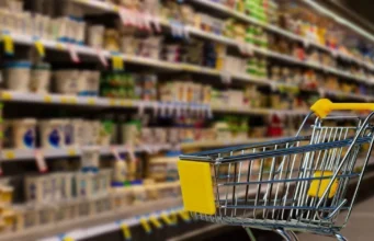 На Дніпропетровщині немає дефіциту продуктів, але зріс попит на сіль і крупи На Дніпропетровщині немає дефіциту продуктів, але зріс попит на сіль і крупи