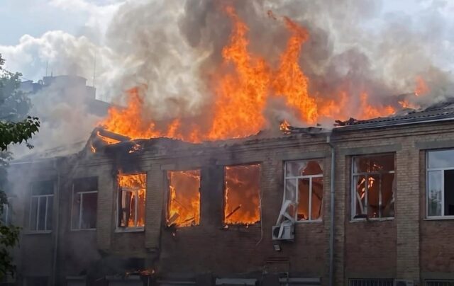 Удар по Національному університету харчових технологій у Києві Як виглядає Національний університет харчових технологій після удару дрона: з’явилися фото