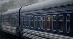 РФ атакувала потяг із пасажирами на Одещині: перші подробиці (відео) РФ атакувала-потяг-із пасажирами-на Одещині:-перші-подробиці-(відео)
