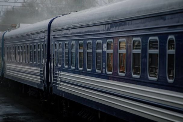 РФ атакувала потяг із пасажирами на Одещині: перші подробиці (відео) РФ атакувала-потяг-із пасажирами-на Одещині:-перші-подробиці-(відео)