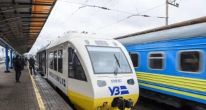 УЗ нагадала про 8 років тюрми за фото з потяга чи станції УЗ нагадала про 8 років тюрми за фото з потяга чи станції