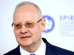 В Україні відбулися масові протести проти підвищення тарифів на комунальні послуги У Путіна стверджують, що літати в Росію попри дрони України безпечно