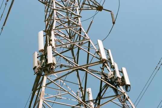 Зміни в правилах купівлі землі для компаній з іноземними інвестиціями в Україні Купівля землі бізнесом з іноземними інвестиціями: Мінцифри підтримало позицію “Телас”