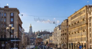 Зеленський заявив про розслідування стрілянини між СБУ та ГУР у Києві Зеленський заявив про розслідування стрілянини між СБУ та ГУР у Києві