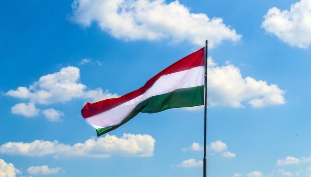 Угорщина надаватиме захист українським чоловікам призовного віку попри нові правила ЄС Угорщина-надаватиме-захист-українським-чоловікам-призовного-віку-попри-нові-правила-ЄС