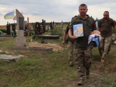 На Волині віддали останню шану військовослужбовцю Леоніду Фищуку На-Волині-віддали-останню-шану-військовослужбовцю-Леоніду-Фищуку