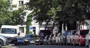 У Луцьку обговорюють можливість платної парковки в центрі міста. ВІДЕО У-Луцьку-обговорюють-можливість-платної-парковки-в-центрі-міста.-ВІДЕО