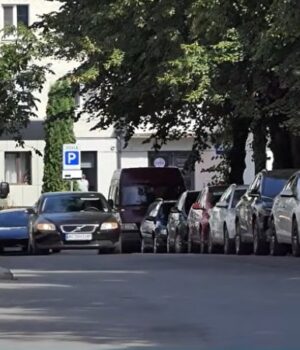 У-Луцьку-обговорюють-можливість-платної-парковки-в-центрі-міста.-ВІДЕО