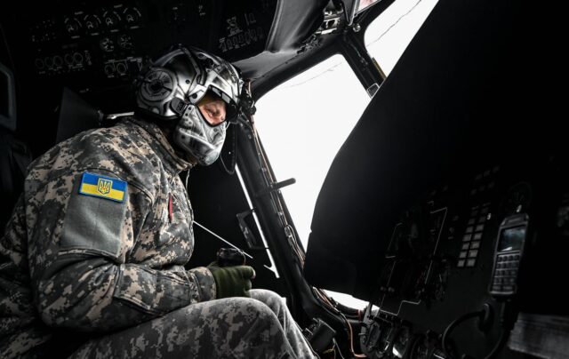 Україна чекає на відповідь Росії щодо можливого припинення вогню під час дипломатичних зустрічей Україна чекає відповіді РФ щодо припинення вогню у повітрі, – джерело
