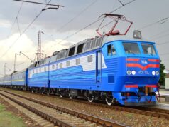 Російські війська атакували пасажирський поїзд на Херсонщині Росіяни дронами атакували поїзд, що прямував до Херсона