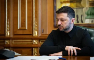 Зеленський оголосив про готовність України утриматися від ударів по Москві Американська-сторона-вже-почала-роботу-з-російською,-Україна-готова-утримуватися-від-ударів-по-москві-три.
