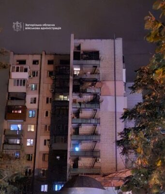 У Запоріжжі вже шестеро постраждалих після атаки дронів: тривога триває понад дві години У-Запоріжжі-вже-шестеро-постраждалих-після-атаки-дронів:-тривога-триває-понад-дві-години