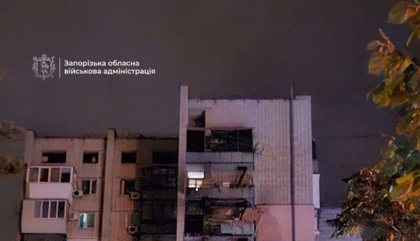 У Запоріжжі вже шестеро постраждалих після атаки дронів: тривога триває понад дві години У-Запоріжжі-вже-шестеро-постраждалих-після-атаки-дронів:-тривога-триває-понад-дві-години