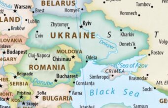 Україна відмовилася підтримати резолюцію ООН через картографічну проєкцію Нова карта світу від ООН “відрізала” Крим: Україна виступила проти