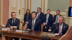 Переговори США та України: перший раунд у Києві Україна-та-США-провели-перший-раунд-переговорів-у-Києві.-Що-відомо