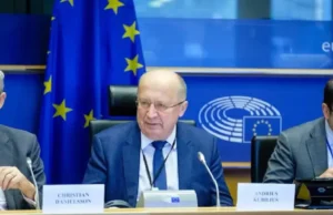 Єврокомісар вказав на путіна як на основну причину війни в Україні Єврокомісар:-"Корінні-причини"-війни-рф-проти-України-–-це-сам-путін