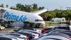 boeing-виїхав-зі-смуги-і-врізався-в-авто-в-Маямі-–-є-загиблі boeing-виїхав-зі-смуги-і-врізався-в-авто-в-Маямі-–-є-загиблі