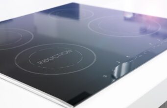 Чи можна підключити індукційну плиту до звичайної розетки: основні проблеми Чи-можна-підключити-індукційну-плиту-до-звичайної-розетки:-основні-проблеми