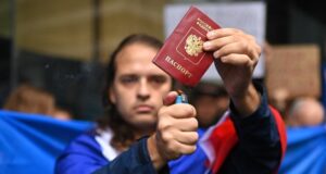 Зростання запитів на виїзд з Росії на тлі можливих мобілізаційних заходів «Часу-більше-немає».-Росіяни-масово-шукають-способи-виїхати-з-РФ-на-тлі-чуток-про-мобілізацію