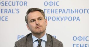 Генеральний прокурор України Руслан Кравченко подав у відставку Генпрокурор Кравченко подав заяву про відставку