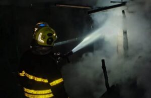 Нічна атака Росії на Київ: постраждали люди та зруйновані будівлі Влучання на рівні 23 поверху: ДСНС показала фото наслідків атаки на Київ