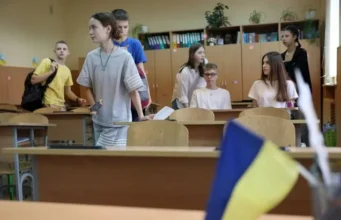 Розрив у знаннях школярів із сіл і міст перевищує три роки Розрив у знаннях школярів із сіл і міст перевищує три роки