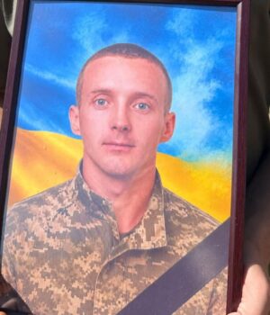 На-Волині-провели-в-останню-дорогу-Героя-Василя-Павловича На-Волині-провели-в-останню-дорогу-Героя-Василя-Павловича