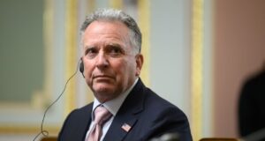 Білий дім спростував чутки про зміну переговорної команди щодо України Білий дім жорстко відреагував на чутки про “пониження” Віткоффа в переговорах щодо України