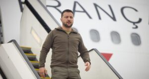 Літак Зеленського ледь не зіткнувся з дроном, – прем’єр Норвегії Літак-Зеленського-ледь-не-зіткнувся-з-дроном,-–-прем’єр-Норвегії