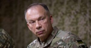 Мають різні смаки з Драпатим: який годинник обрав ексголовком ЗСУ Сирський Мають-різні-смаки-з-Драпатим:-який-годинник-обрав-ексголовком-ЗСУ-Сирський