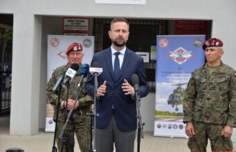 Міністр оборони Польщі звернувся до поляків з важливою заявою щодо України Міністр-оборони-Польщі-звернувся-до-поляків-з-важливою-заявою-щодо-України